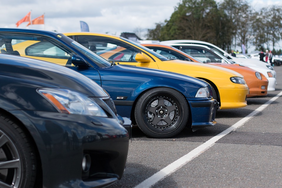 sprzedaż aut używanych