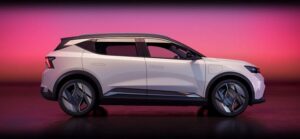 Nowy Renault Scenic 2024 – Samochód Roku 2024