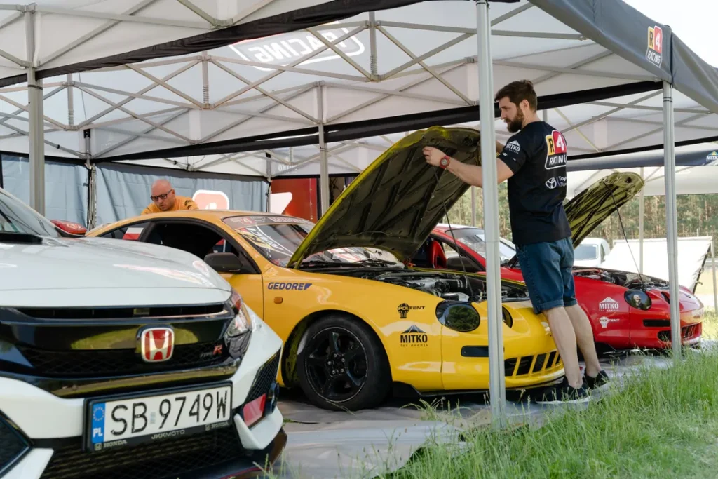 namioty na wystawy samochodowe